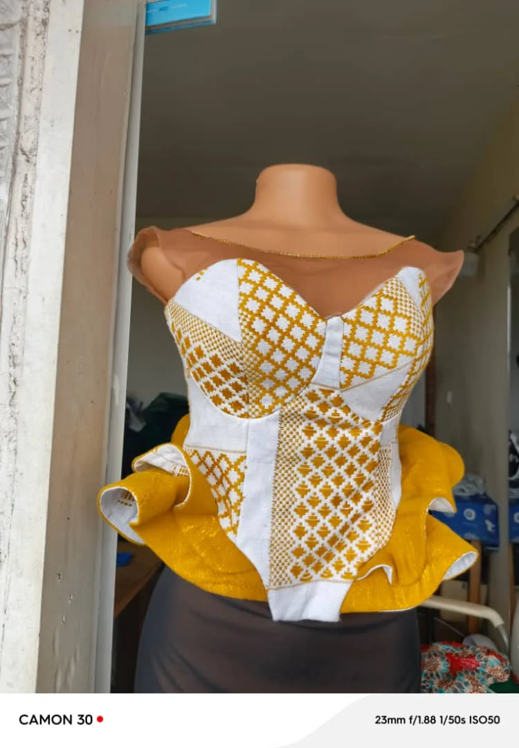 Hauts wax sur mesure – modèle 3 | PriStyle Douala