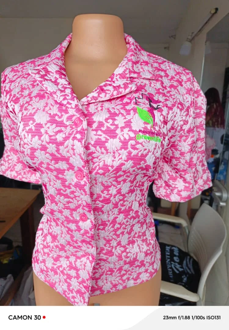 Hauts wax sur mesure – modèle 4 | PriStyle Douala