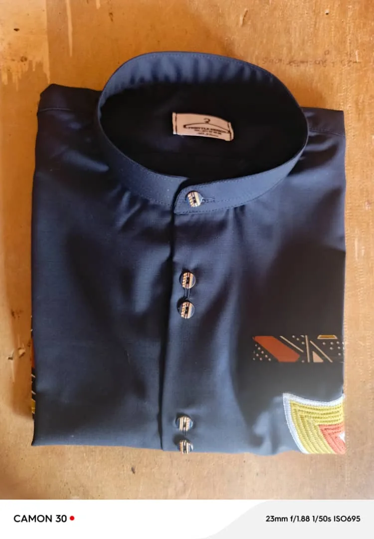 Chemises wax sur mesure – modèle 3 | PriStyle Douala